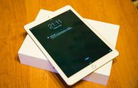 Лот: 5607447. Фото: 2. Apple iPad Air 2 64Gb Wi-Fi Gold. Компьютеры, ноутбуки, планшеты