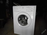 Лот: 2289255. Фото: 3. indesit wiu 82 отл состояние. Бытовая техника