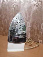 Лот: 18297730. Фото: 3. Утюг Verloni. Бытовая техника