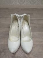 Лот: 15088592. Фото: 2. Свадебные туфли р.35. Свадебная мода