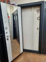 Лот: 18356800. Фото: 9. Дверь входная с зеркалом Центурион...