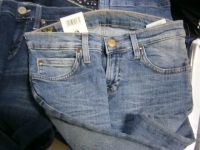 Лот: 12981711. Фото: 17. Женские укороченные летние джинсы...