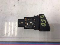 Лот: 21708906. Фото: 2. кнопка аварийной сигнализации... Автозапчасти