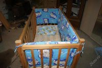 Лот: 1171317. Фото: 3. Детская самодельная кроватка. Мебель