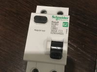 Лот: 18855897. Фото: 2. Дифф автомат Schneider electric... Электрооборудование
