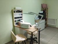 Лот: 24399545. Фото: 3. Стул мастера и клиента маникюра. Мебель