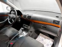 Лот: 21788539. Фото: 13. Toyota Avensis, II Рестайлинг...