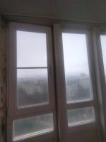 Лот: 25741544. Фото: 2. Стеклопакет и дверь цену предлагайте. Двери, окна, фурнитура