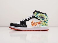 Лот: 20226559. Фото: 5. Кроссовки Nike Air Jordan 1 Mid...