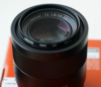 Лот: 25395440. Фото: 2. Sony FE 55mm F1.8 ZA (SEL55F18Z... Фото, видеокамеры, оптика