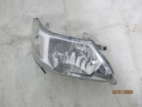 Лот: 15303791. Фото: 2. Фара передняя правая Nissan Serena... Автозапчасти