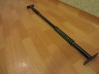 Лот: 4901709. Фото: 2. Турник распорный 20 труба + грипсы... Тренажеры, комплексы