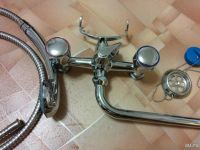 Лот: 7966184. Фото: 5. Ванна стальная с смесителем и...