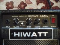 Лот: 3480386. Фото: 2. Гитарный комбик Hiwatt-Maxwatt... Профессиональный звук