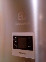 Лот: 9728098. Фото: 2. Холодильник Electrolux. Крупная бытовая техника