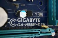 Лот: 17563085. Фото: 2. Материнская плата Gigabyte GA-H55M-D2H. Комплектующие