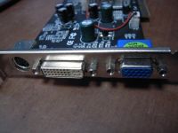 Лот: 6719418. Фото: 2. AGP видеокарта 128mb ATI Radeon... Комплектующие