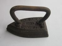 Лот: 25050033. Фото: 2. Утюг чугунный старинный. Антиквариат