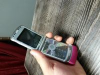 Лот: 5669794. Фото: 2. Motorola Razr V3 PINK. Смартфоны, связь, навигация