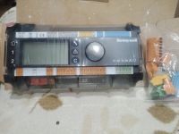 Лот: 16683741. Фото: 2. Контроллер отопления и ГВС Honeywell... Тепловое оборудование, климат