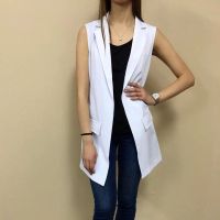 Лот: 11662981. Фото: 2. Жилет классический белый р-р 44... Женская одежда