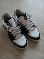 Лот: 6764457. Фото: 2. Кроссовки nike, размер 36-37. Женская обувь