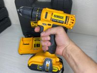 Лот: 19311960. Фото: 3. Ударный шуруповёрт Dewalt 21v. Строительство и ремонт