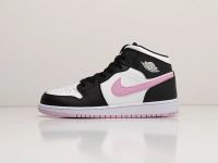 Лот: 19197915. Фото: 2. Кроссовки Nike Air Jordan 1 Mid... Женская обувь