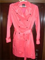 Лот: 7863569. Фото: 2. Яркий женский плащ. Размер 46. Женская одежда