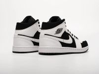 Лот: 16958796. Фото: 4. Кроссовки Nike Air Jordan 1 High. Красноярск
