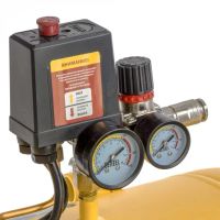 Лот: 19130117. Фото: 3. Компрессор воздушный DKV2200/100... Строительство и ремонт