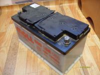 Лот: 123496. Фото: 2. аккумулятор немецкий 100 ампер. Автозапчасти