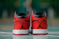 Лот: 17196489. Фото: 5. Кроссовки Nike Air Jordan 1 (2926...