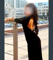 Лот: 5158622. Фото: 2. Красивое эффектное бархатное платье. Женская одежда