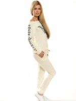 Лот: 6384825. Фото: 2. Спортивный костюм новый белый. Женская одежда