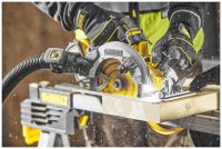 Лот: 19936764. Фото: 14. Пила дисковая DeWALT DCS573NT-XJ...