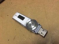 Лот: 8470103. Фото: 3. Плеер MP3 Sony NWZ-B173F 4Gb... Бытовая техника