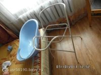Лот: 3464187. Фото: 2. продам детскую ванночку с подставкой. Кормление и уход, гигиена