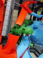 Лот: 17282431. Фото: 3. Hot Wheels автомойка с аллигатором. Дети растут