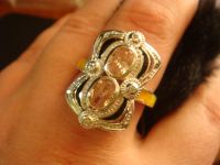 Лот: 763860. Фото: 4. Впечатляющее колечко с нежными...