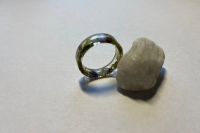 Лот: 19554840. Фото: 2. Кольцо из эпоксидной смолы с сухоцветами. Ювелирные изделия, бижутерия, часы