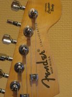 Лот: 17117173. Фото: 3. Fender Stratocaster, Sunburst. Музыкальные инструменты и оборудование