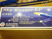 Лот: 15209369. Фото: 3. Самолёт Sky Runner EP E240. Коллекционирование, моделизм