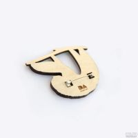 Лот: 12979054. Фото: 2. Деревянный значок "Ленивец". Ручная работа