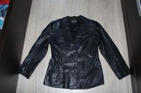 Лот: 3092439. Фото: 2. Кожаный пиджак Жан Франко Ферре... Женская одежда