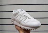 Лот: 10757866. Фото: 4. Кроссовки Adidas ZX 700 (арт... Красноярск