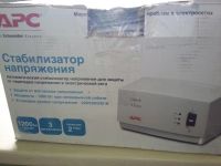 Лот: 7313171. Фото: 5. Стабилизатор напряжения APC AVR...