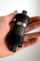 Лот: 16192647. Фото: 3. Каретка Shimano BB-UN 26 (73-110... Спортивные товары