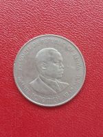 Лот: 22162460. Фото: 2. Кения 1 шиллинг 1980. Монеты