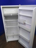 Лот: 13451646. Фото: 3. Холодильник (эконом) бирюса б-6... Бытовая техника